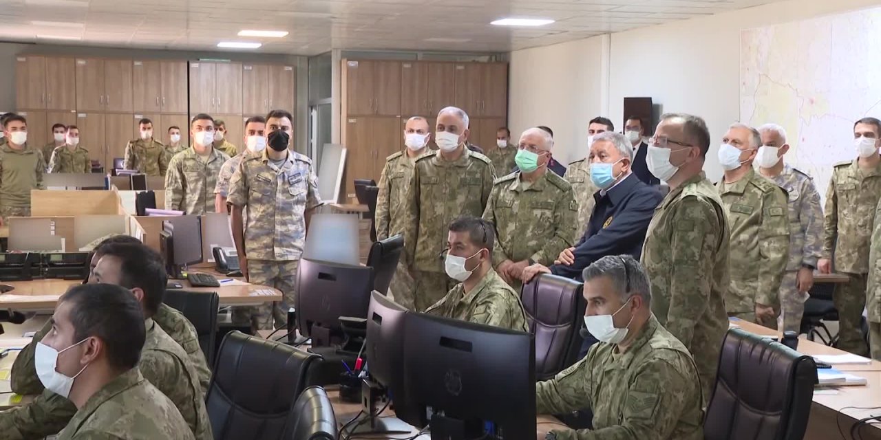 BAKAN AKAR’DAN “YUNANİSTAN” AÇIKLAMASI: “ÜÇ BEŞ KULLANILMIŞ UÇAKLA GÜÇ DENGELERİNİN DEĞİŞMESİ MÜMKÜN DEĞİL”