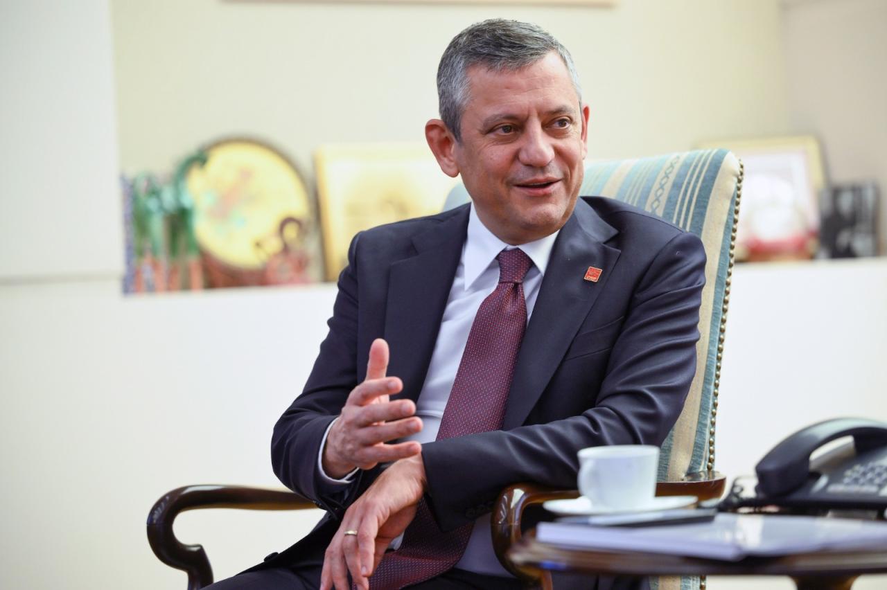 CHP Lideri Özgür Özel'den, Müsavat Dervişoğlu’na Tebrik Mesajı