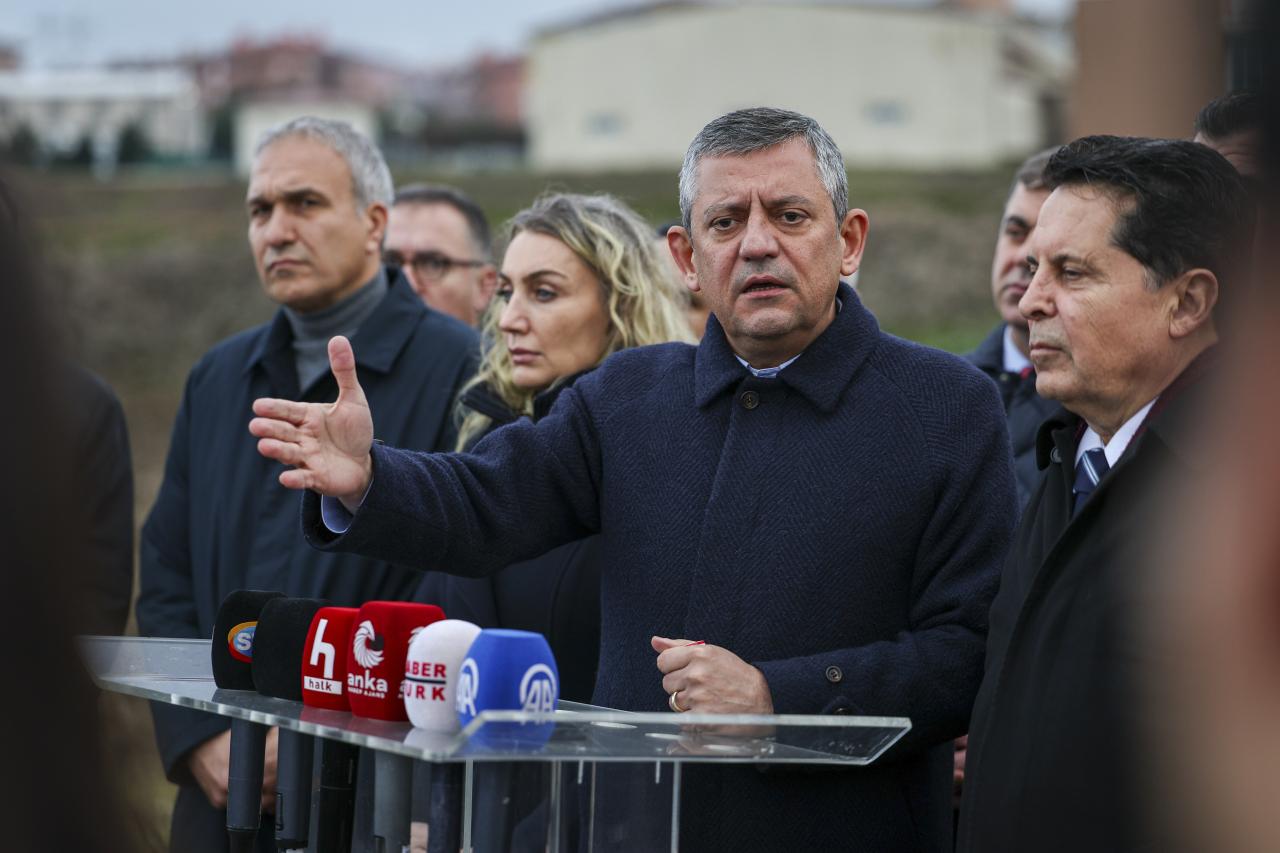 CHP Lideri Özgür Özel: “Ahmet Özer, Esenyurt’un ‘Bizi Yönetsin’ Dediği Kişidir; Kayyımı Öyle Ya Da Böyle Göndereceğiz”