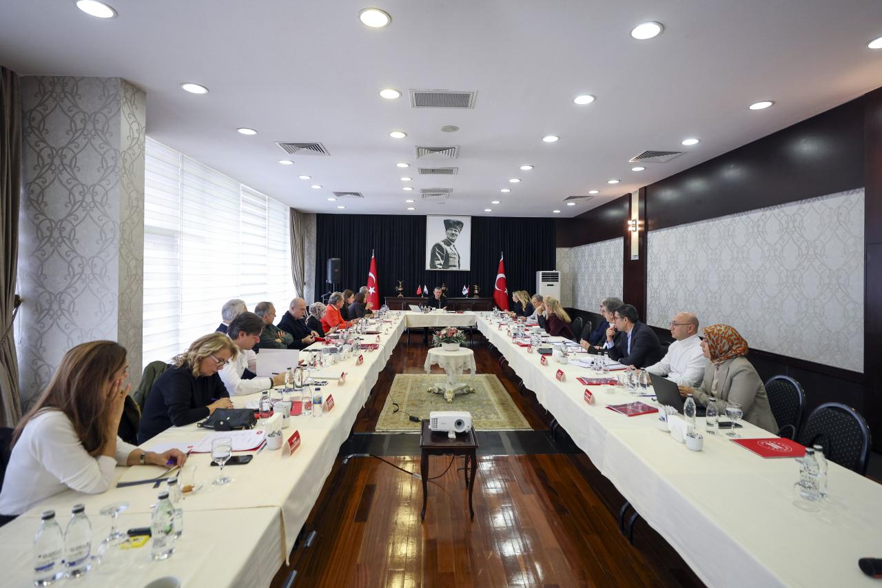 CHP Genel Başkanı Özgür Özel, CAO Planlama Toplantısına Başkanlık Ediyor