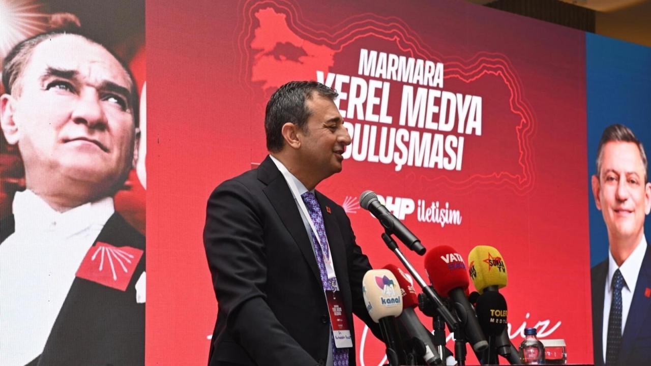 Burhanettin Bulut, ‘CHP İletişim Marmara Yerel Medya Buluşması’nda Konuştu: “Gazetecilik Yapılamıyorsa O Ülkede Demokrasiden Söz Edilemez”
