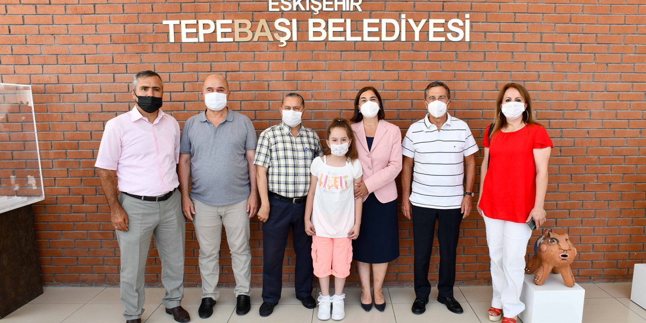TEPEBAŞI BELEDİYE BAŞKANI ATAÇ, ŞEHİT AİLELERİNE VE GAZİLERE SESLENDİ: "365 GÜN BİR VE BERABERİZ"