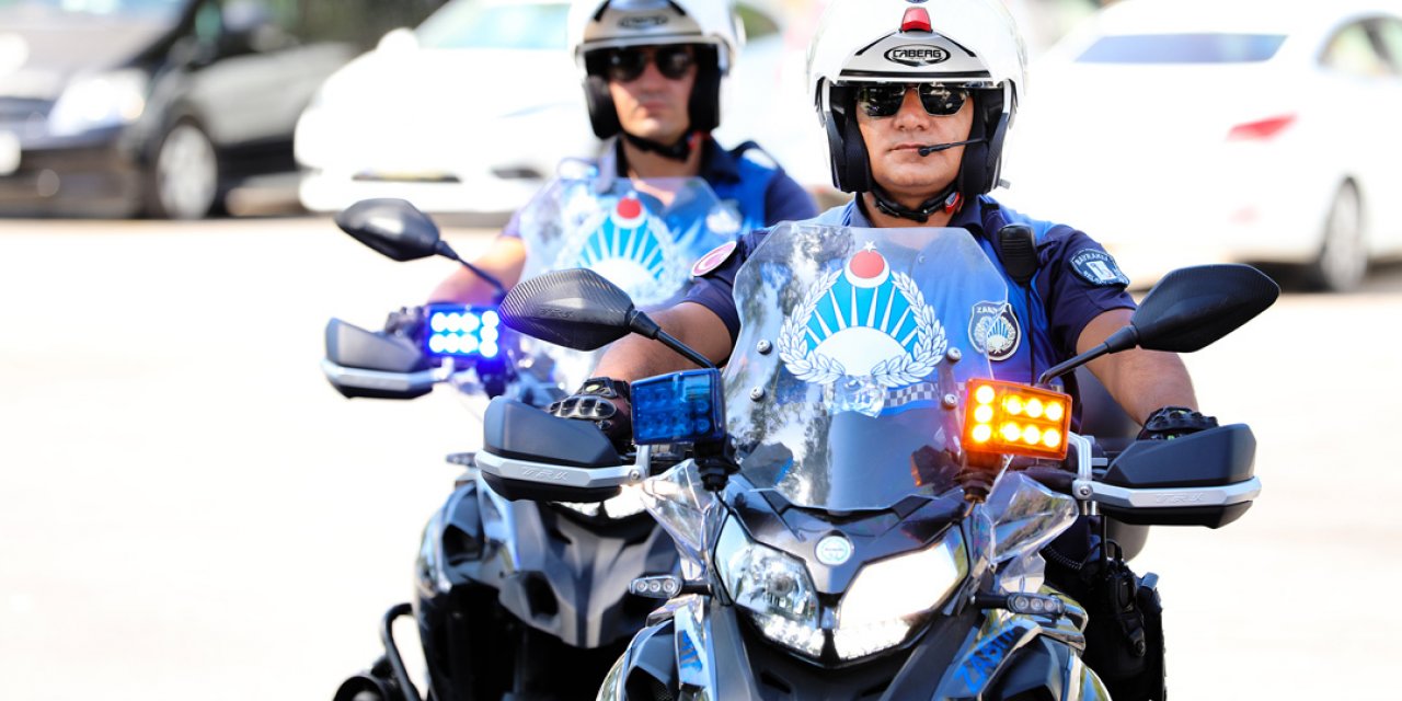 BAYRAKLI'DA MOTORİZE ZABITA EKİPLERİ GÖREVE BAŞLADI
