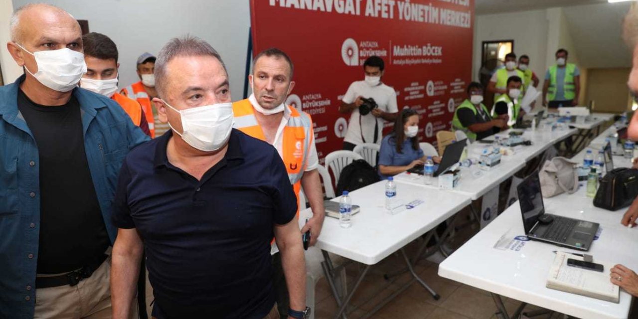 ANTALYA BÜYÜKŞEHİR AFET KOORDİNASYON MERKEZİ’NDE YOĞUN ÇALIŞMA