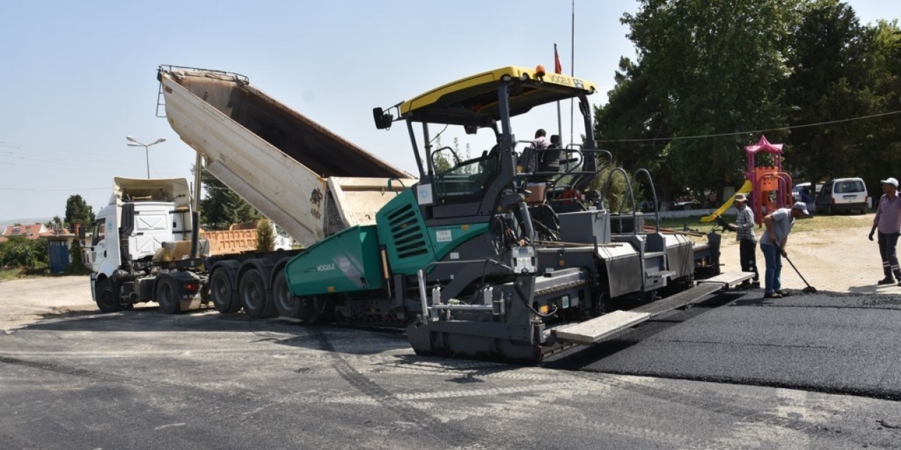 MALKARA'DA YOL YAPIM VE ONARIM ÇALIŞMALARI DEVAM EDİYOR
