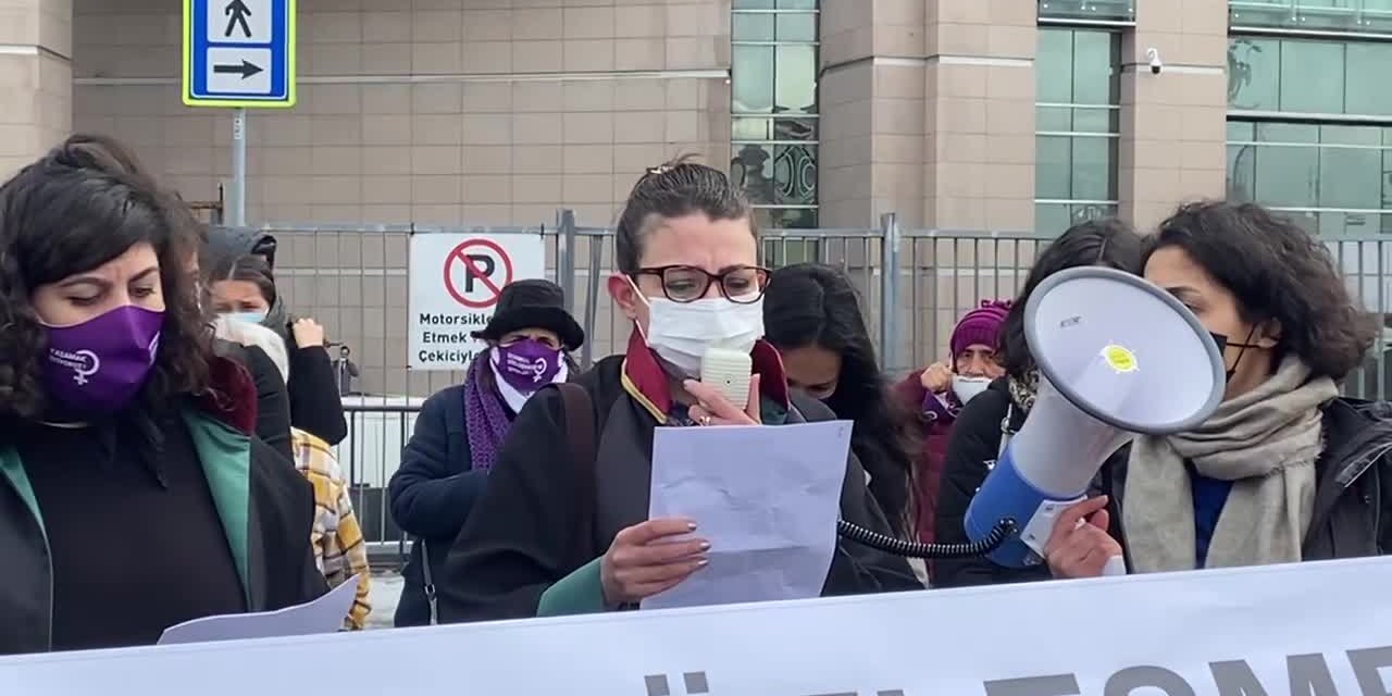 KADIN HUKUKÇULAR: İSTANBUL SÖZLEŞMESİ'NİN FESHİ, AÇIKÇA TACİZ, TECAVÜZ, ŞİDDET VE KADIN CİNAYETLERİNİN ÖNÜNÜ AÇMAKTIR