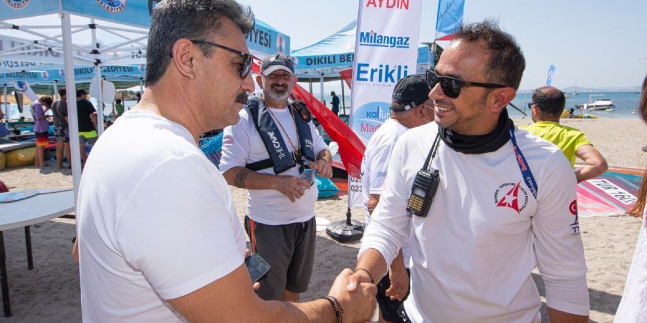 DİKİLİ'DE YELKEN YARIŞLARI BAŞLADI