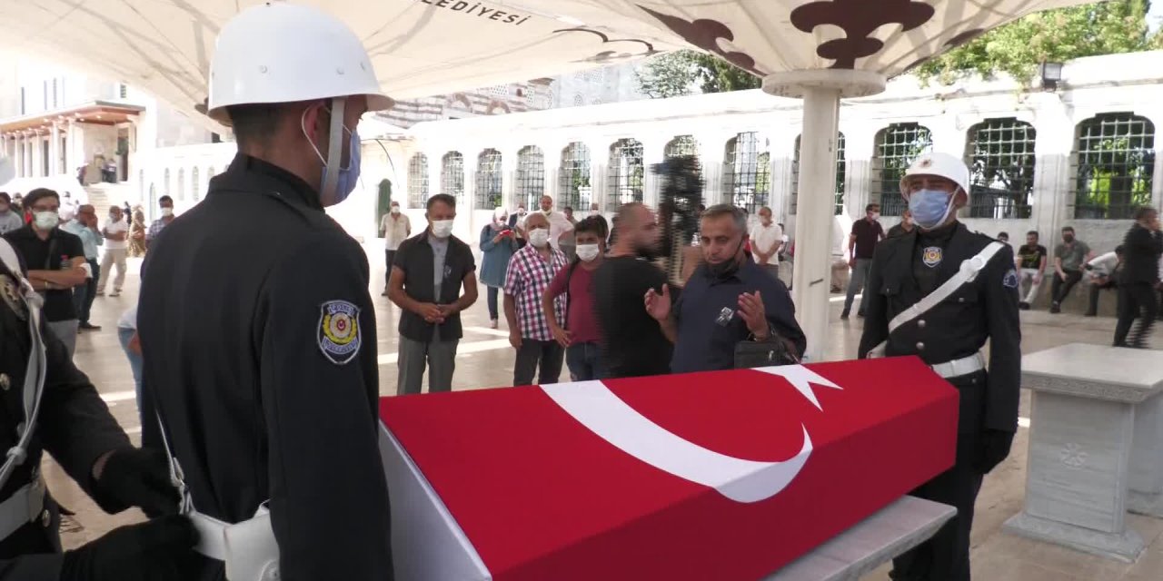 ESKİ VALİ HÜSEYİN AVNİ COŞ, SON YOLCULUĞUNA UĞURLANDI