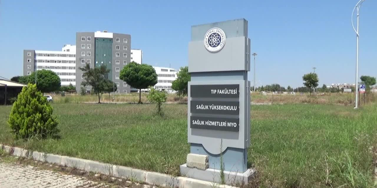 MİLLİ EĞİTİM BAKANI ZİYA SELÇUK'UN ESKİ DANIŞMANI, NKÜ'DE DOÇENTLİK KADROSUNA ALINDI