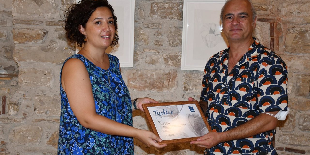 İLKE İLTER'İN "AÇIK-KAPALI" RESİM SERGİSİ KUŞADASI İBRAMAKİ SANAT GALERİSİ'NDE