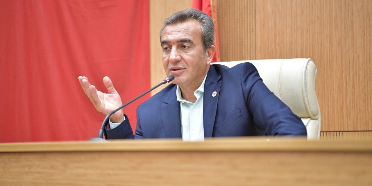 ÇUKUROVA BELEDİYE BAŞKANI ÇETİN: "ANIZ YAKMAYIN"