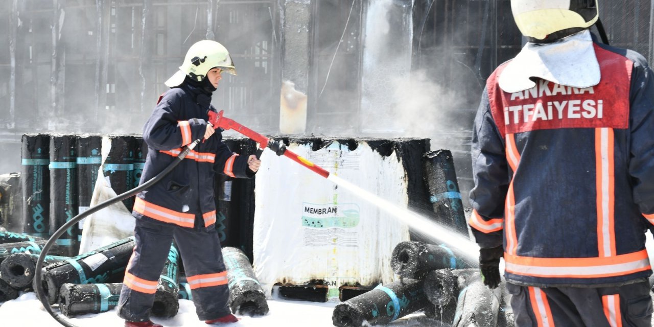 YAVAŞ'TAN KADIN İTFAİYECİLERE DESTEK: HER DAİM YANINIZDA OLACAĞIM