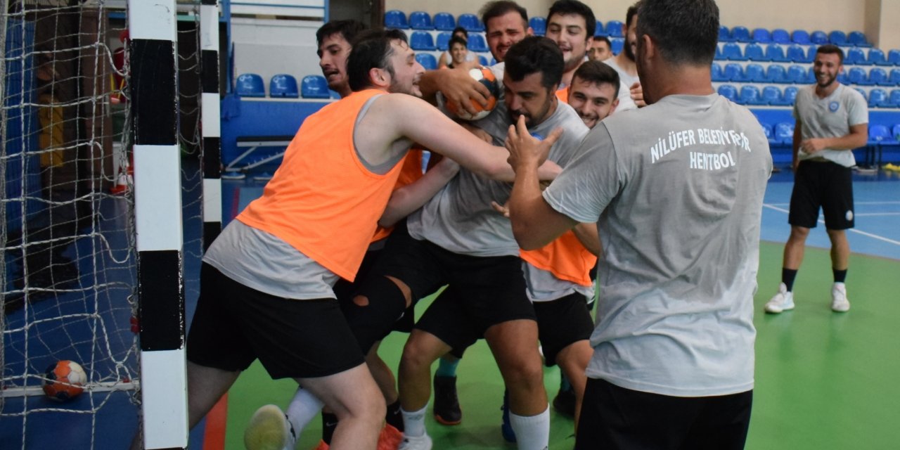 NİLÜFER BELEDİYESPOR HENTBOL TAKIMI İDMANLARA BAŞLADI