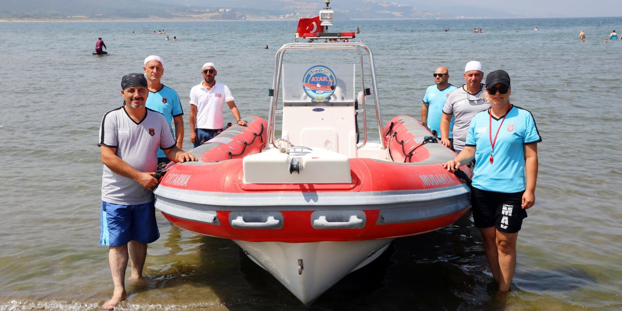 MUDANYA BELEDİYESİ SAHİLLERİ TEMİZLİYOR