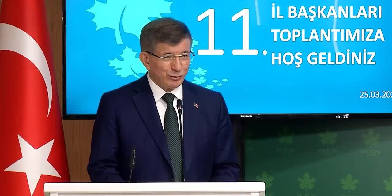 DAVUTOĞLU'NDAN CUMHURBAŞKANI ERDOĞAN'A "YASTIK ALTI" TEPKİSİ: "DÖVİZ VE ALTIN HALKTA DEĞİL, İKTİDAR SAHİPLERİNDE"