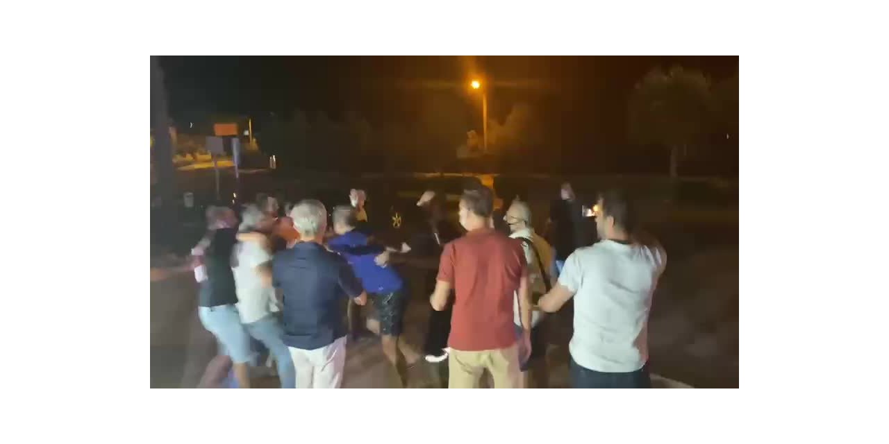 MUĞLA’DA HALK TV CANLI YAYININA SALDIRI