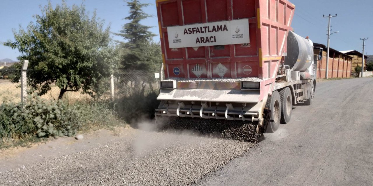 SEYDİŞEHİR BELEDİYESİ MAHALLE YOLLARINI YENİLİYOR
