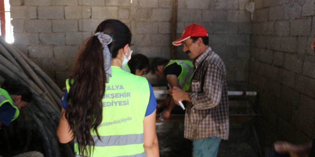 ANTALYA BÜYÜKŞEHİR'İN AFETZEDELERE İLİŞKİN ÇALIŞMALARI SÜRÜYOR