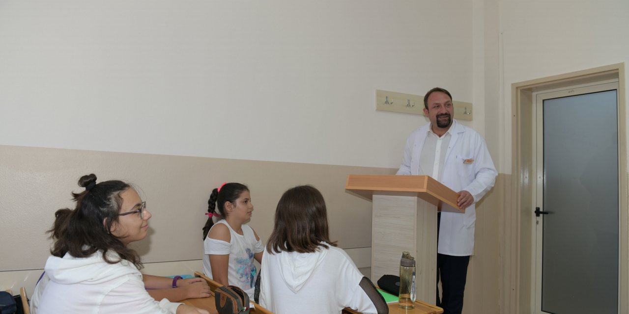 ÇİĞLİ BELEDİYESİ VE YAŞAR ÜNİVERSİTESİ'NDE ÜNİVERSİTE ADAYLARI İÇİN İŞ BİRLİĞİ