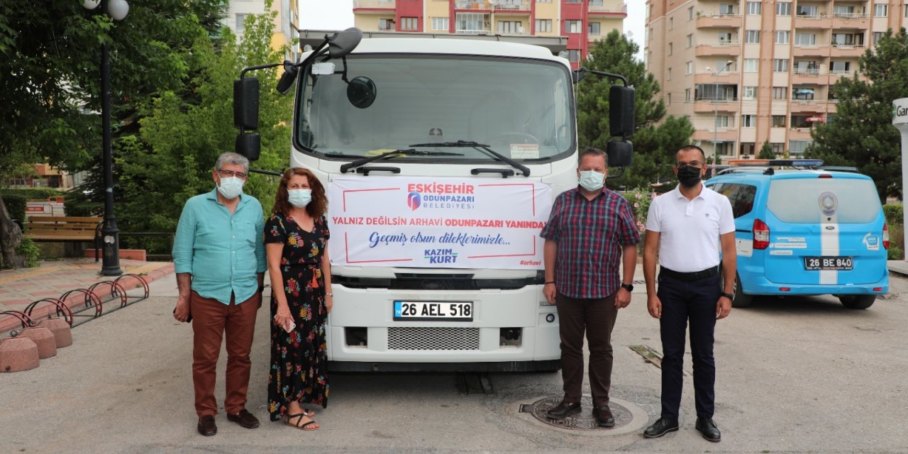 ODUNPAZARI'NDAN AFET BÖLGELERİNE YARDIM