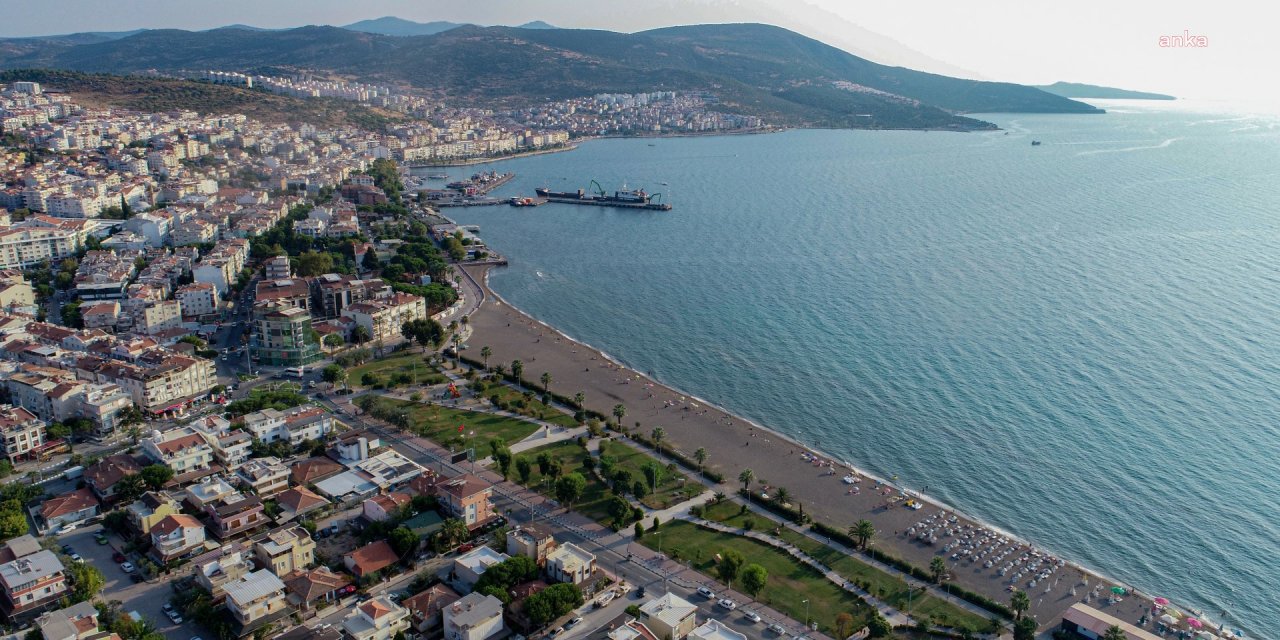 DİKİLİ BELEDİYESİ GÜNEŞ ENERJİSİ SANTRALİ KURUYOR