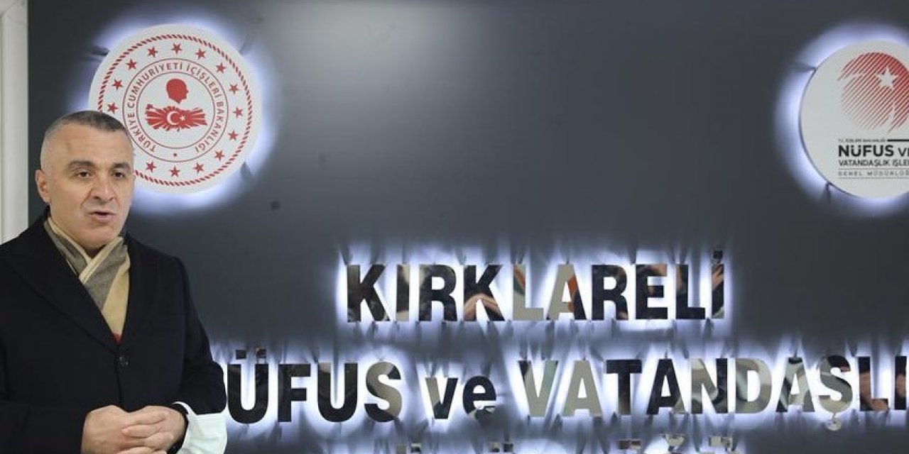 KIRKLARELİ VALİSİ BİLGİN, “SOSYAL MEDYADA MASKESİZ PAYLAŞIMLARA CEZA VAR” AÇIKLAMASINI, MASKESİZ OLARAK YAPTI