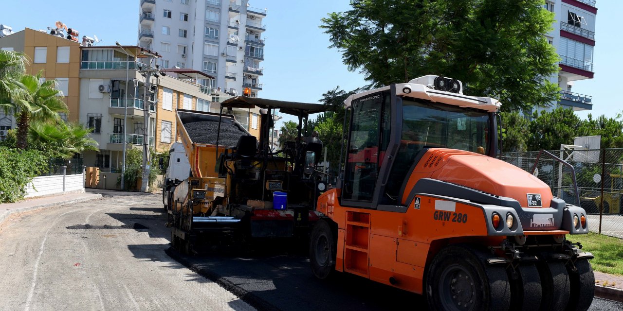 MURATPAŞA BELEDİYESİ GÜZELOBA SOKAKLARINI YENİLİYOR