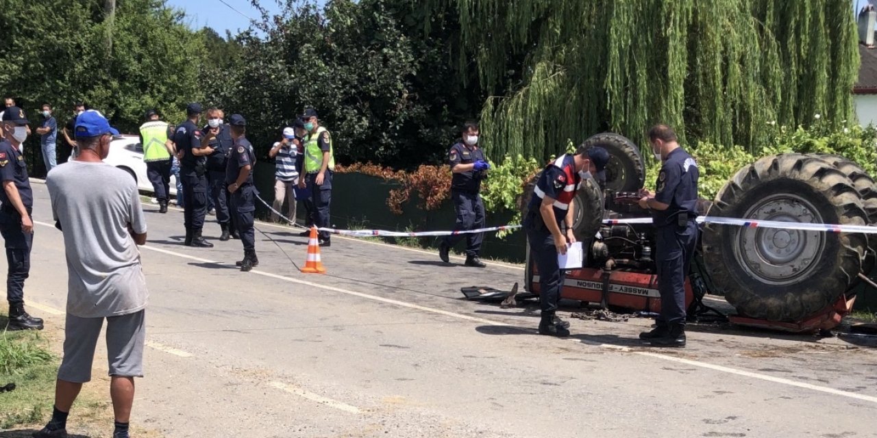 SAKARYA’DA TERS DÖNEN TRAKTÖRÜN ALTINDA KALAN SÜRÜCÜSÜÖLDÜ