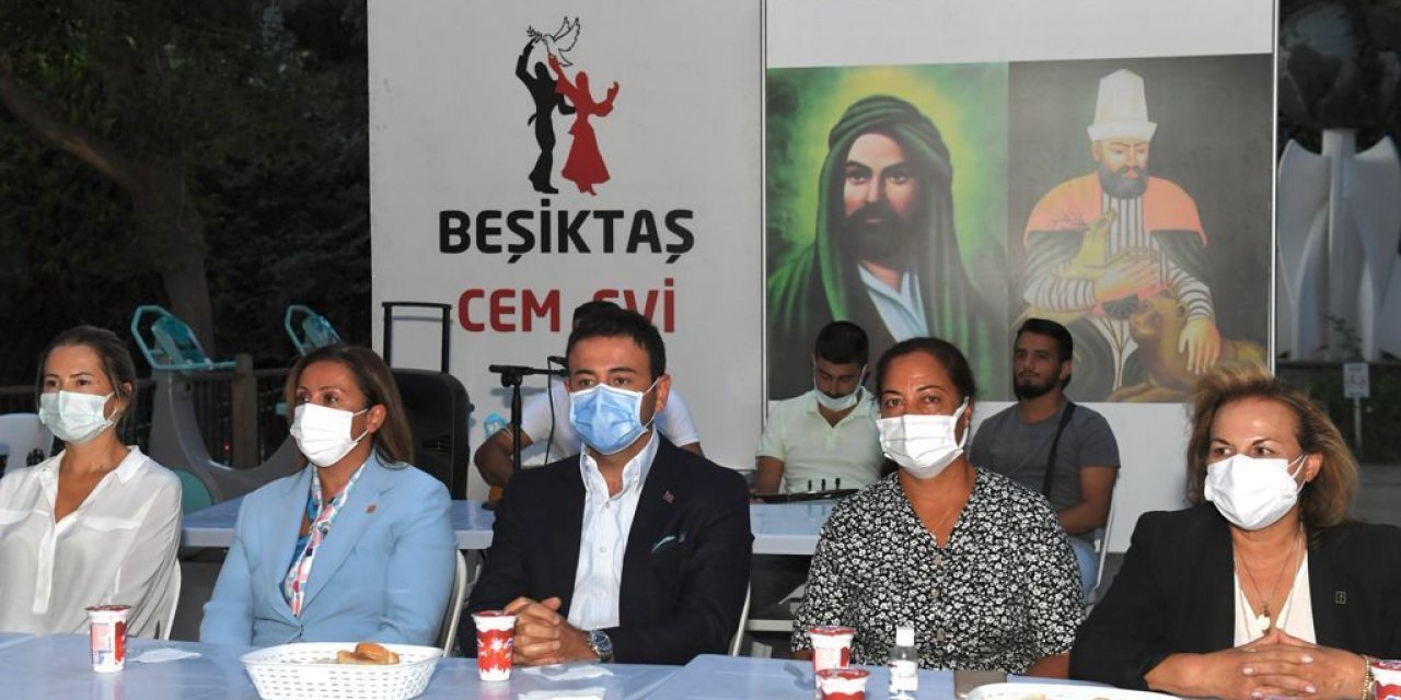 BAŞKAN RIZA AKPOLAT MUHARREM AYININ İLK ORUCUNU VATANDAŞLARLA BERABER AÇTI