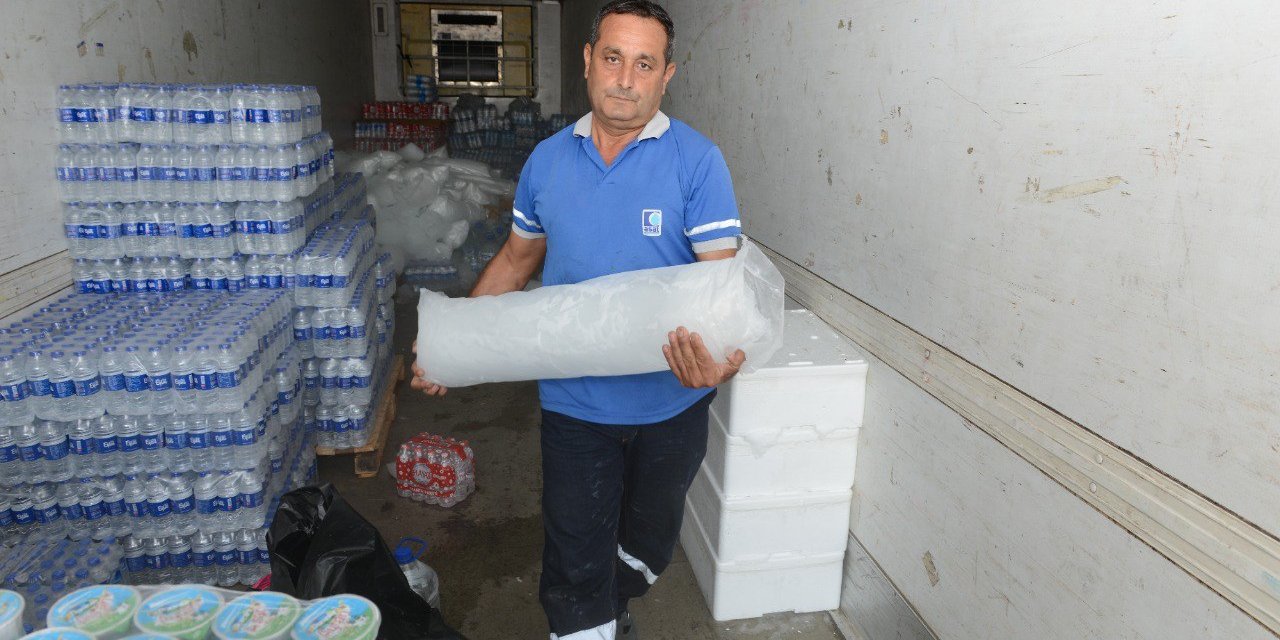 ANTALYA BÜYÜKŞEHİR'DEN YANGINDAN ZARAR GÖREN VATANDAŞLARA YARDIM