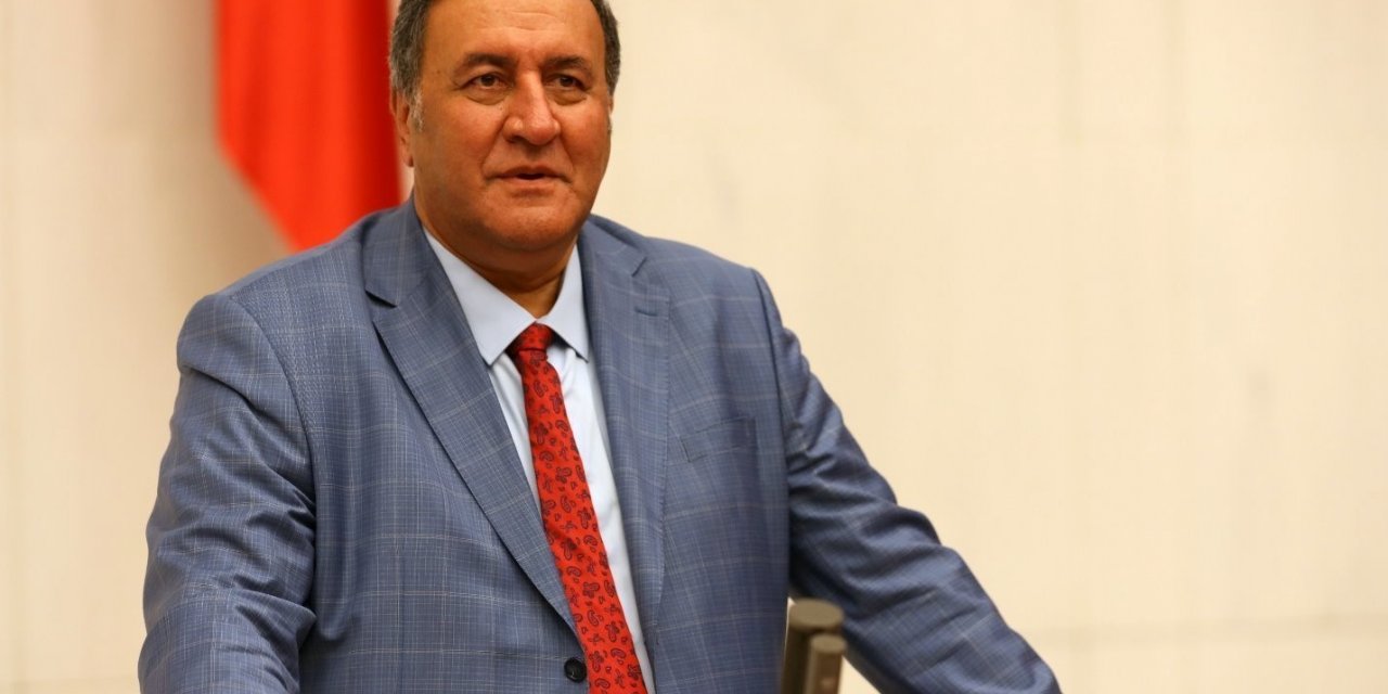 CHP'Lİ GÜRER: "KAPANAN İŞ YERİNİN BU KADAR ARTTIĞI BİR ORTAMDA İŞSİZLİK NASIL AZALIYOR?"