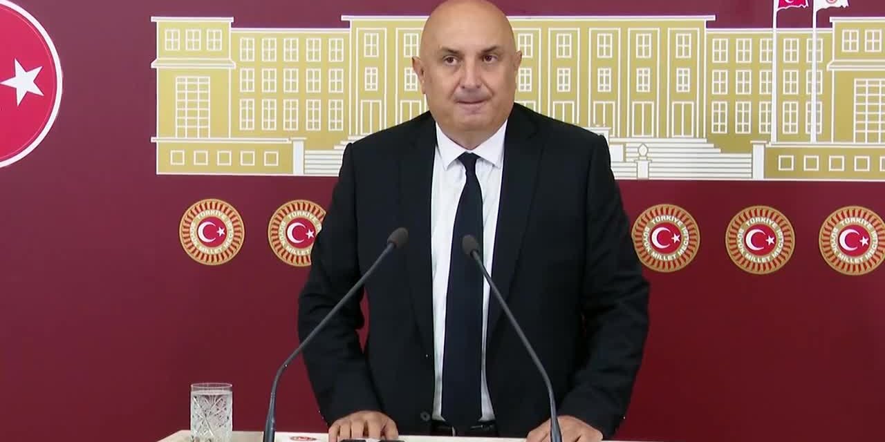 ÖZKOÇ: 48 SAAT ARAYLA BU KADAR NET YALAN SÖYLEYEN İNSAN BAKANLIK YAPABİLİR MI? ORMANLARIMIZ SENİN BECERİKSİZLİĞİNDEN ÇIĞLIK ÇIĞLIĞA YANDI