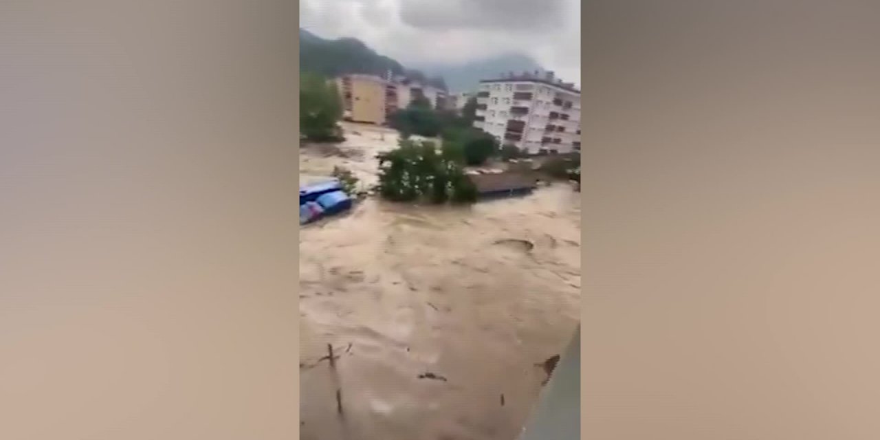 KASTAMONU BOZKURT’TA JANDARMA ARAÇLARI DA SELE KAPILDI