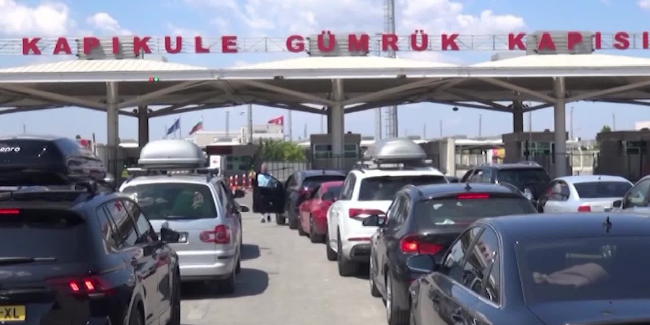 GURBETÇİLER DÖNÜŞ YOLUNDA: “38 SENEDİR BEN BURAYA GELİYORUM, 38 SENEDİR BU BÖYLE”