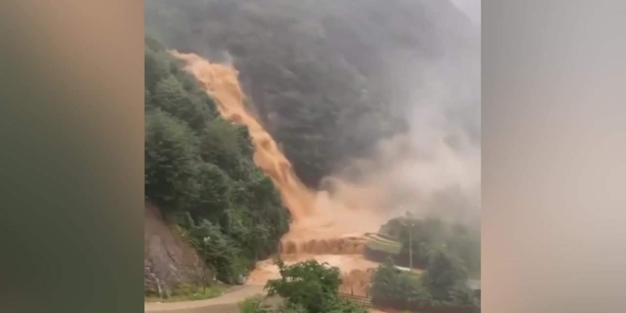 RİZE SAĞANAK YAĞIŞIN ETKİSİNE GİRDİ, AĞARAN ŞELALESİ TAŞTI, BAZI YOLLARDA HEYELAN MEYDANA GELDİ