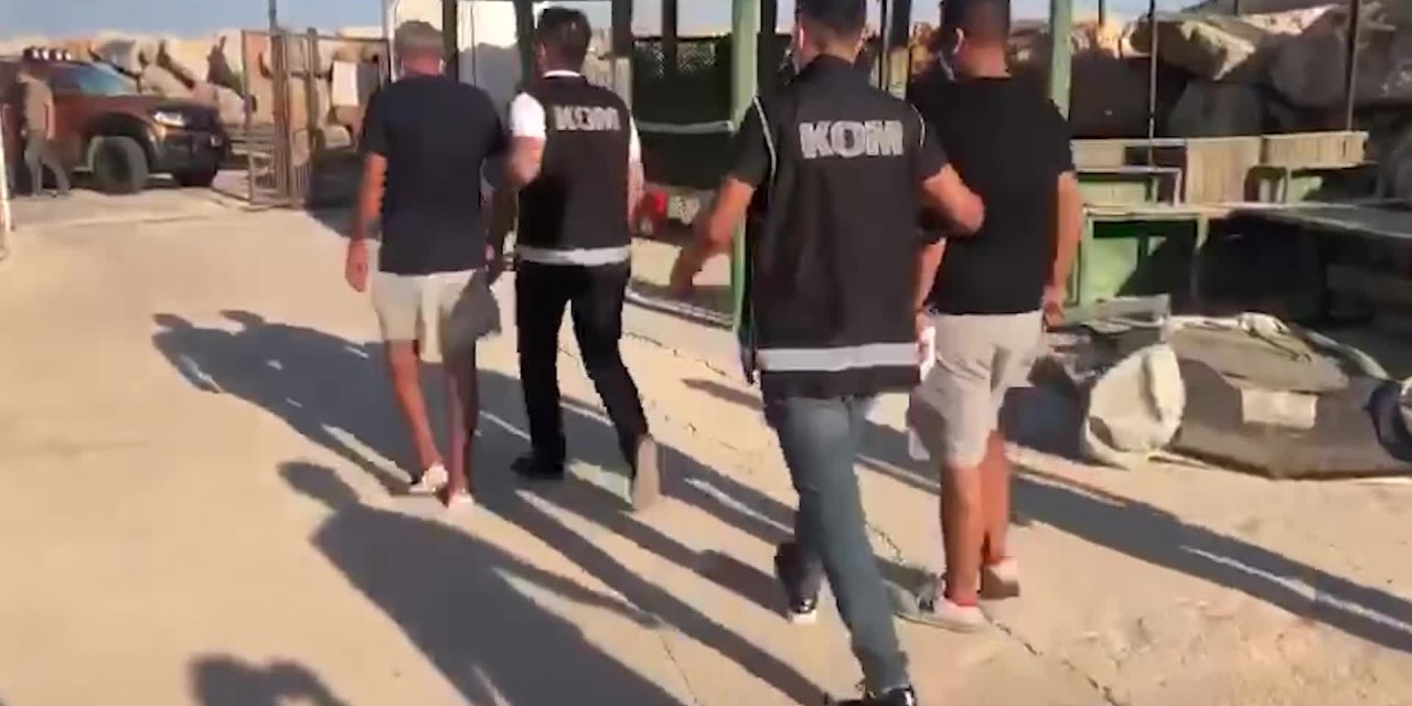 10 FETÖÜYESİ TEKNEYLE YUNANİSTAN'A KAÇMAK İSTERKEN YAKALANDI