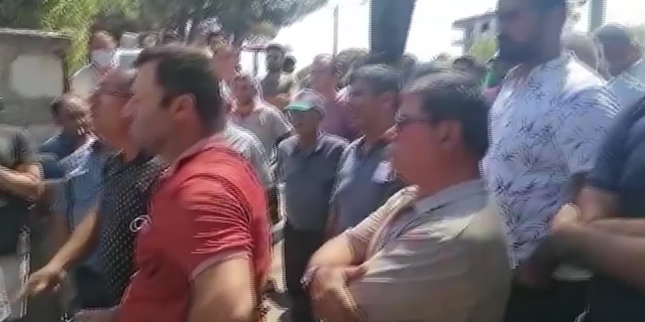 DENİZLİ SARAYKÖY’DE SUSUZ KALAN ÇİFTÇİLER EYLEM YAPTI