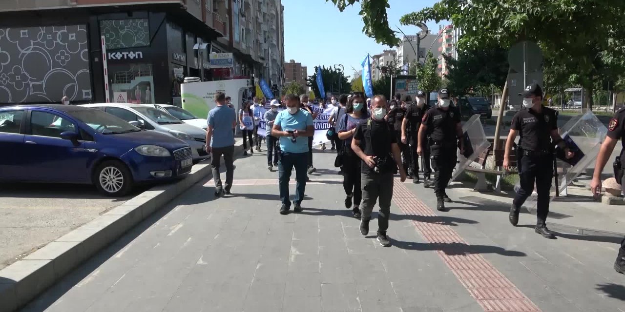 KESK, İKİ KOLDAN ANKARA'YA YÜRÜYOR