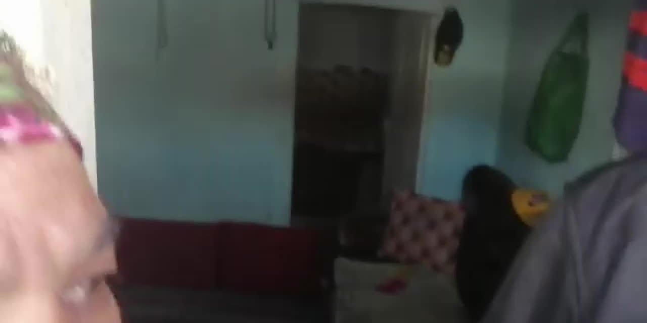 BALIKESİR'DE ROMAN VATANDAŞLAR KONUT MAĞDURU: BİR ODADA BEŞ KİŞİ YAŞIYOR