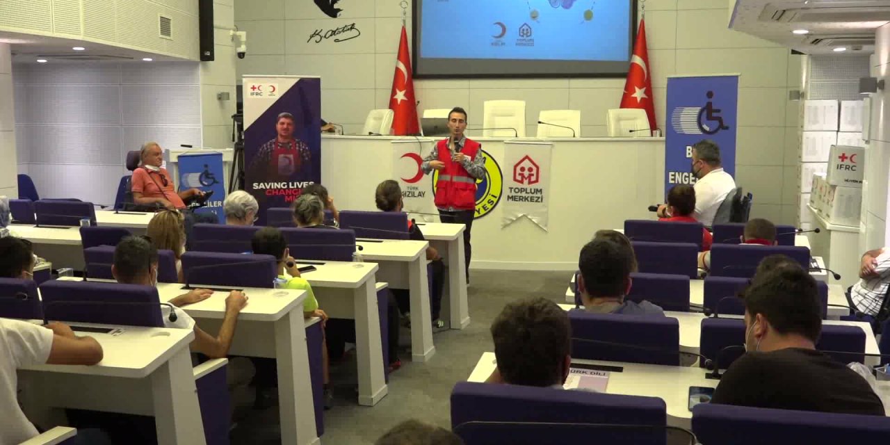 BUCA BELEDİYESİ'NDEN ENGELLİ BİREYLERE DUYGU VE STRES YÖNETİMİ EĞİTİMİ