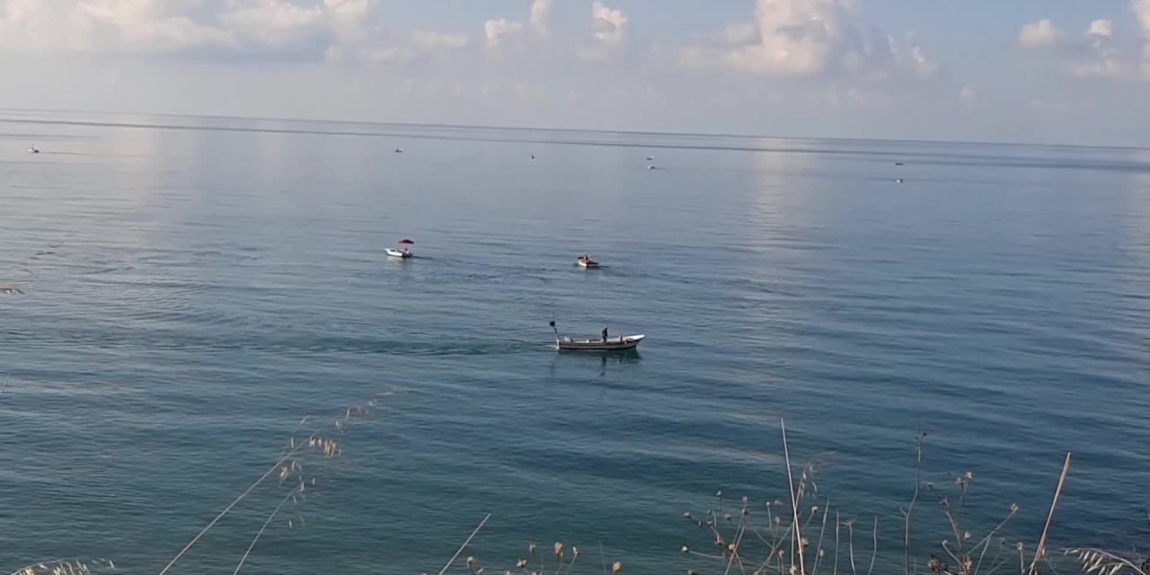 SELDE KAYBOLANLAR DENİZDE DE ARANIYOR