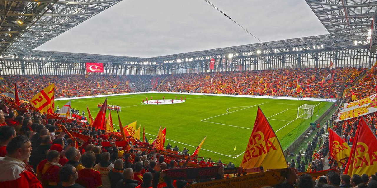 GÖZTEPE'DEN AŞI OLAN TARAFTARINA MAÇ BİLETİ HEDİYE