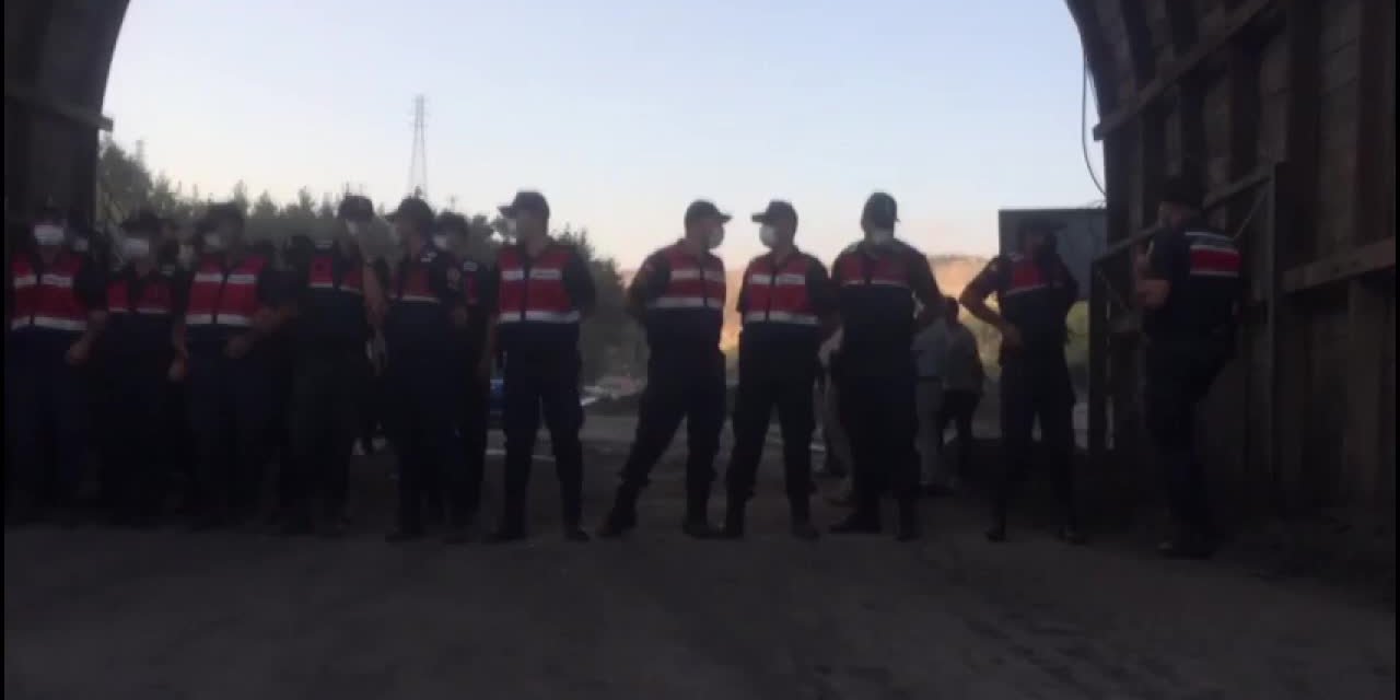 SOMALI MADENCİİŞ BIRAKTI. İŞÇİDEN AMİRE TEPKİ: "İŞÇİNİN AĞZI TUVALET Mİ?"