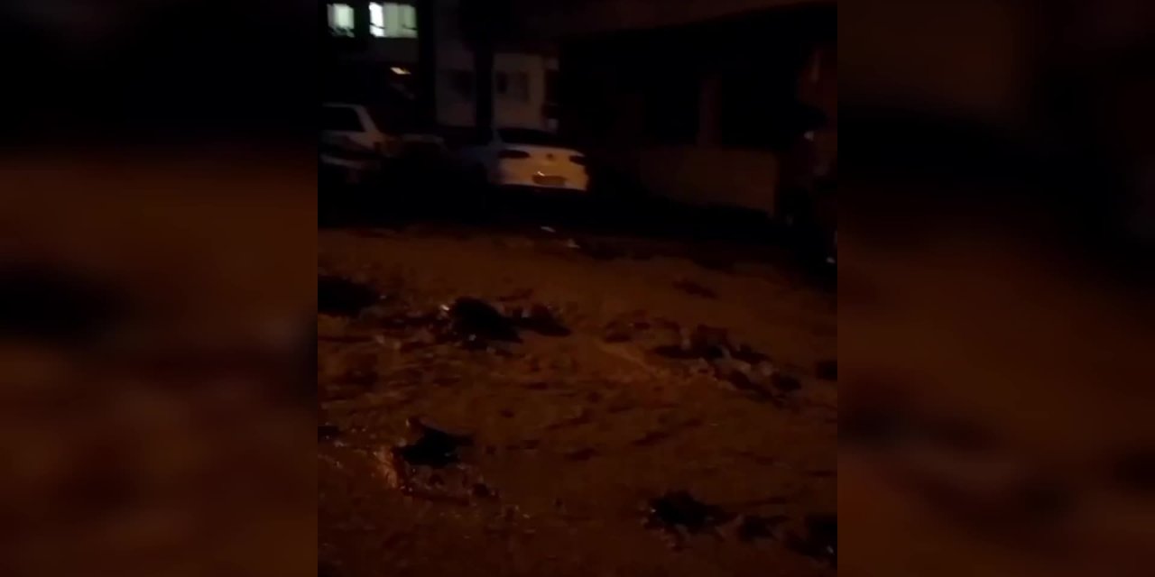 RİZE'DE SAĞANAK YAĞIŞ