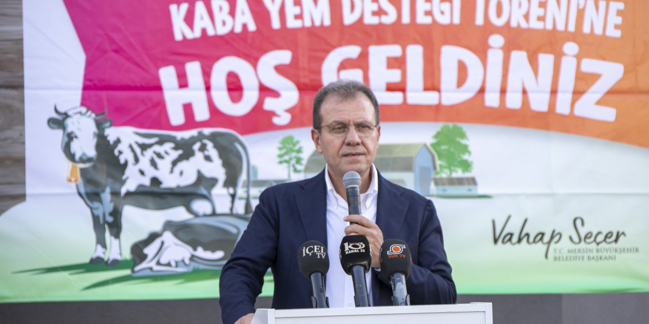 MERSİN BÜYÜKŞEHİR’DEN BÜYÜKBAŞ HAYVAN YETİŞTİRİCİLERİNE KABA YEM DESTEĞİ