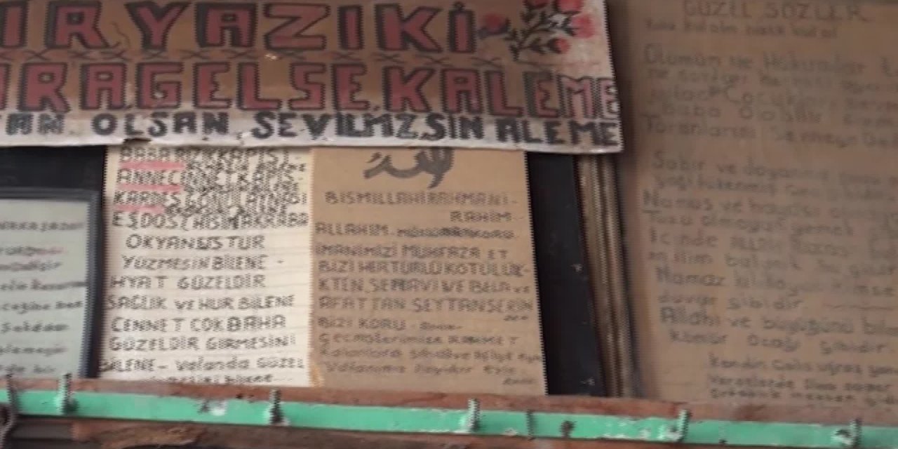 UNUTULMUŞ TARIM ALETLERİNİN AHŞAP MAKETLERİNİ YAPARAK ÇOCUKLARI SEVİNDİRİYOR