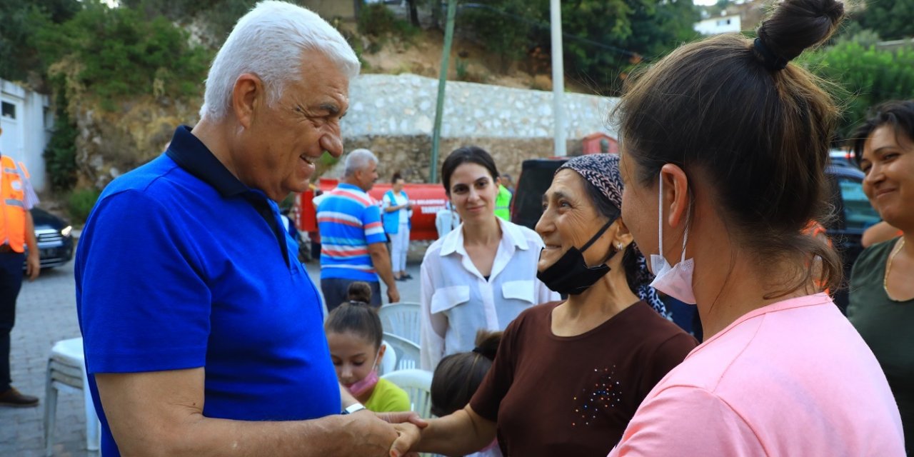 MUĞLA BÜYÜKŞEHİR'DEN YANGIN MAĞDURLARINA KÜÇÜKBAŞ HAYVAN VE KOVAN DESTEĞİ