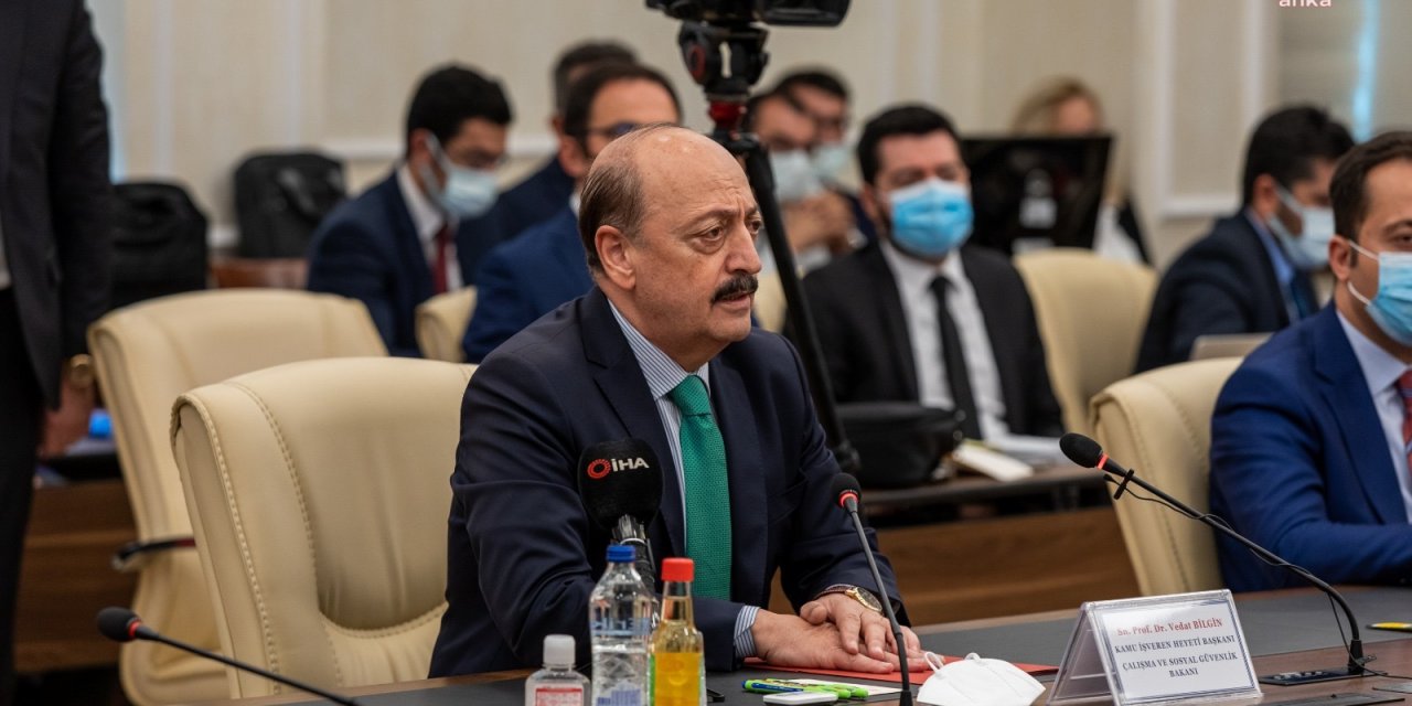 MEMUR MAAŞINA ZAM ORANLARI AÇIKLANDI: 2022’DE YÜZDE 12, 2023’TE YÜZDE 14’LÜK ARTIŞ