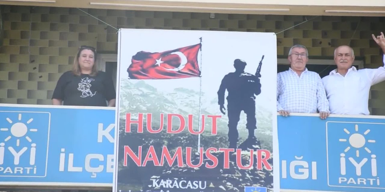 İYİ PARTİ KARACASU İLÇE BAŞKANLIĞI, AKP İLÇE BAŞKANLIĞI İLE PAYLAŞTIĞI BİNADA “HUDUT NAMUSTUR” PANKARTI ASTI