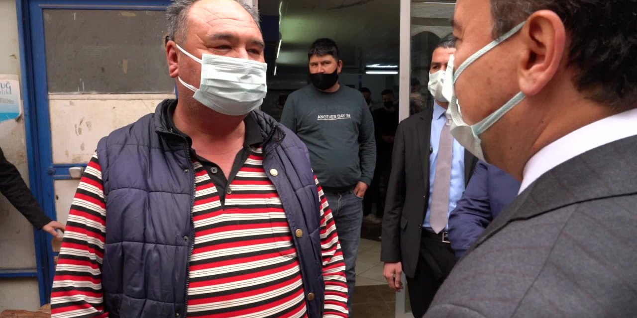 ESNAFTAN CUMHURBAŞKANI ERDOĞAN'A DÖVİZ TEPKİSİ: "NEYİ BOZDURACAĞIM, ZATEN BORÇLUYUM BEN"